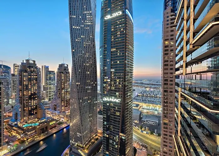 Luxury 2Br In Dubai Marina Pool Gym Balcony Free Parking