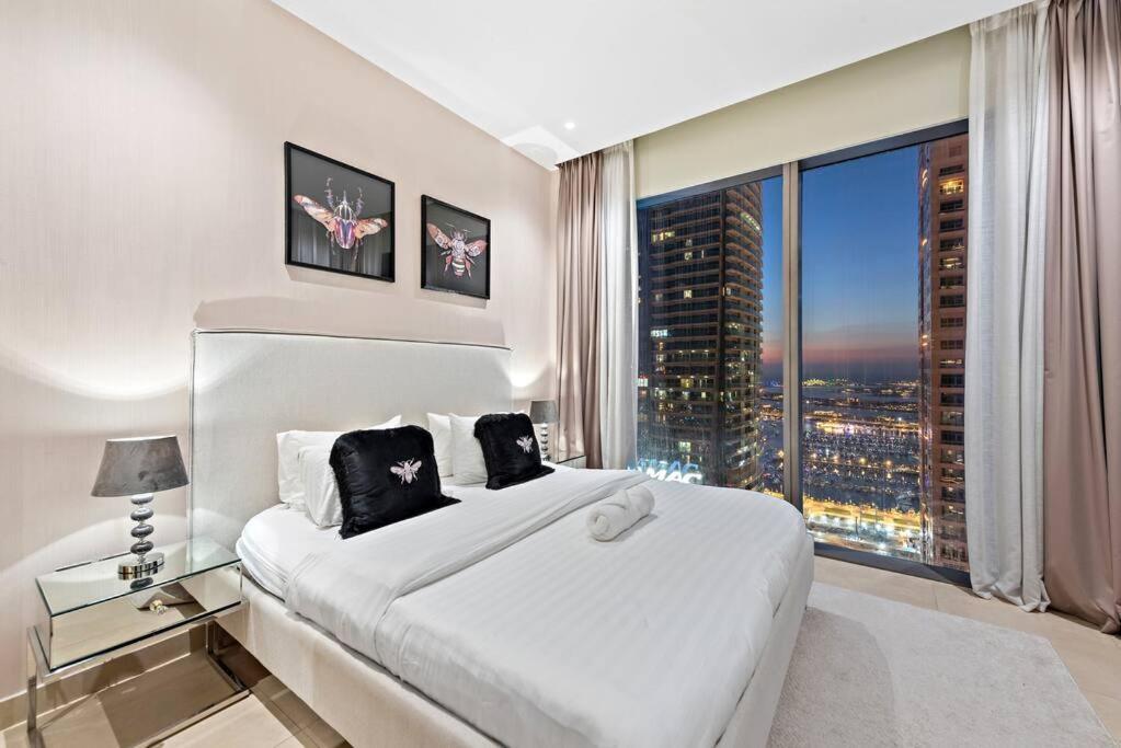 Luxury 2br In Marina Pool Gym Balcony Free Parking Apartment
