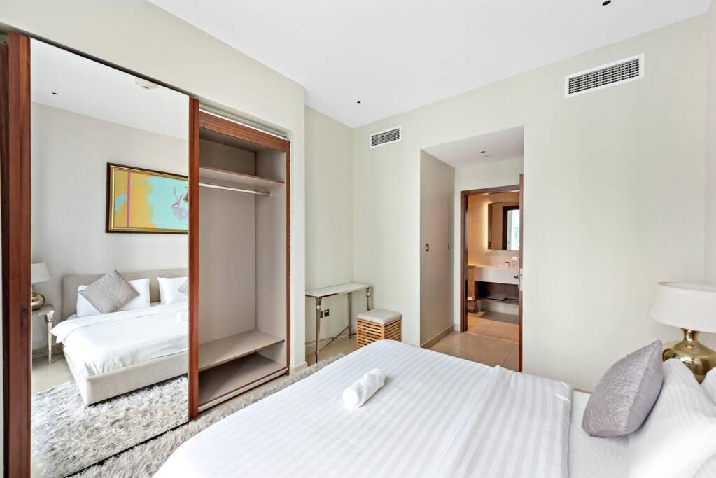 Luxury 2br In Marina Pool Gym Balcony Free Parking Apartment *